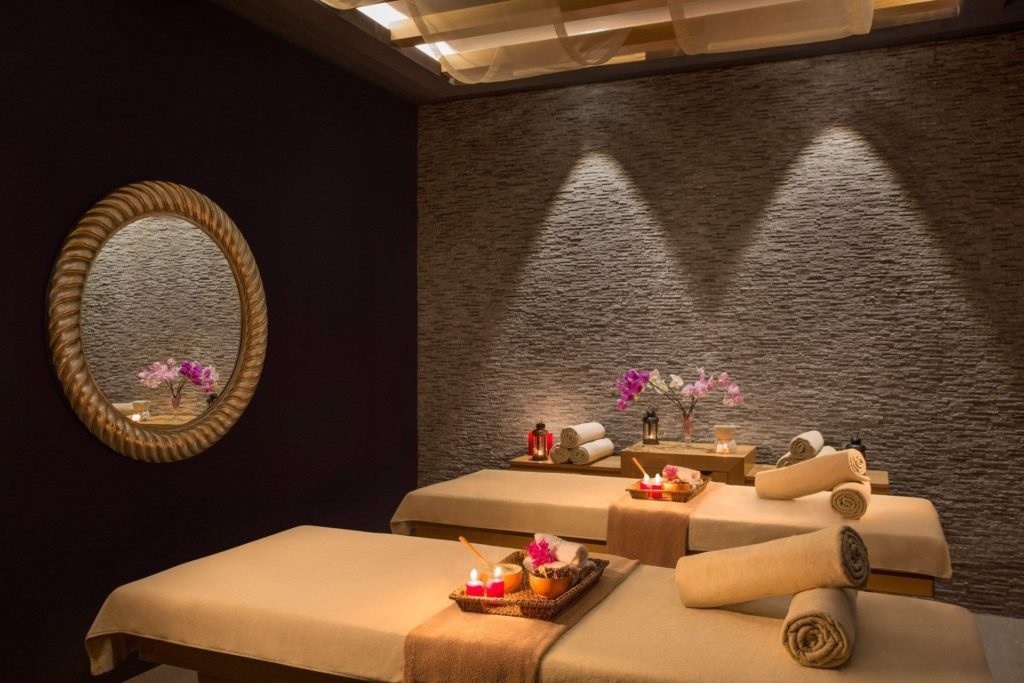 Orgasmes à gogo au salon de massage