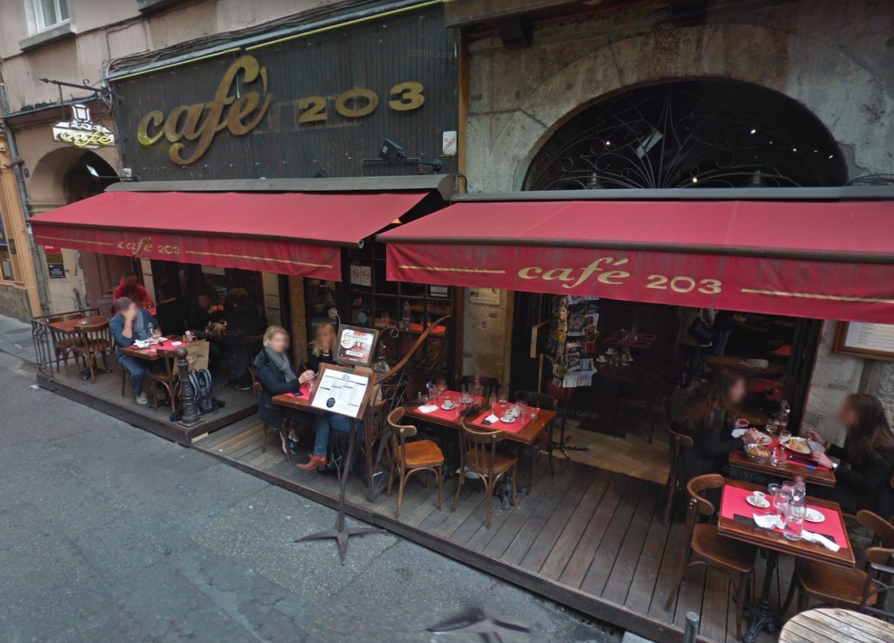Café 203